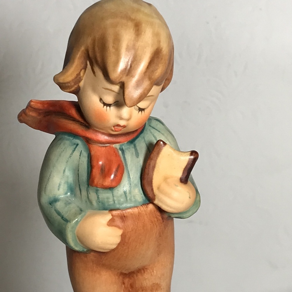 M.J. Hummel Goebel Brand Signed Bird Watcher Figure #300 Year 1985 Collectible